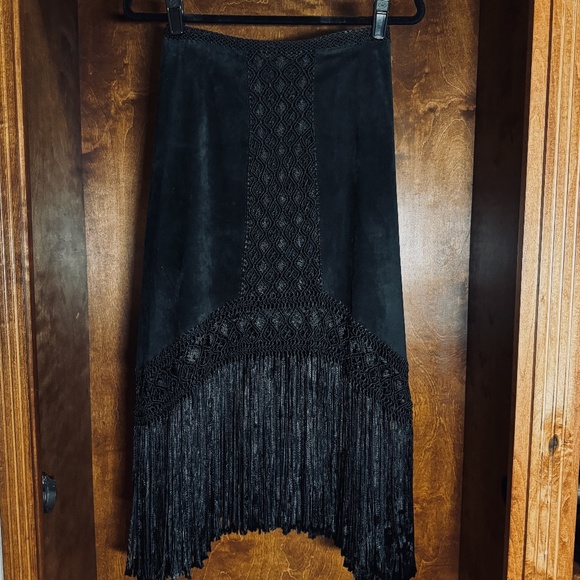 Fabulous - Claudia Roldani Western Suede skirt with  Fringe Midi Skirt - Picture 5 of 10